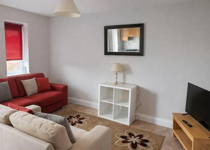 דירה Quiet 2-bed Suburb Stay, Free Parking & Near *